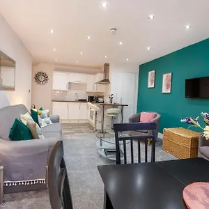 https://the-basement-apartment-wenlock.yorkshirehotels.net
